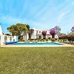 Lovely Very Private With Beautiful Gardens Villa *