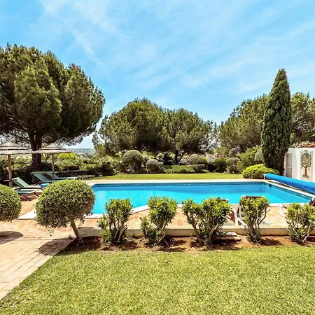 Вілла Lovely Very Private With Beautiful Gardens