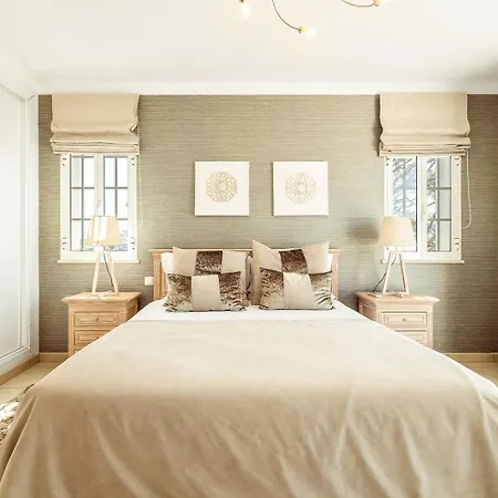 Lovely Very Private With Beautiful Gardens