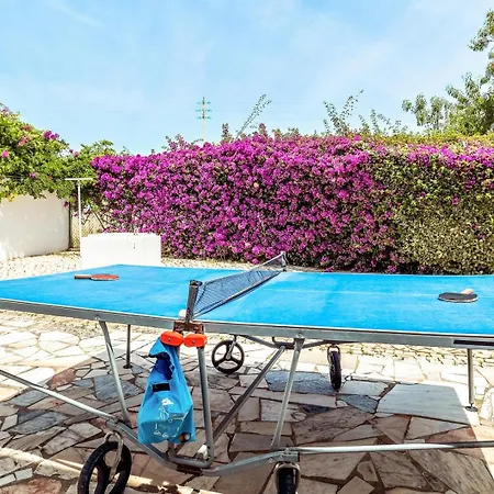 Lovely Very Private With Beautiful Gardens Вілла Ґія