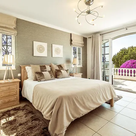 Lovely Very Private With Beautiful Gardens 吉亚