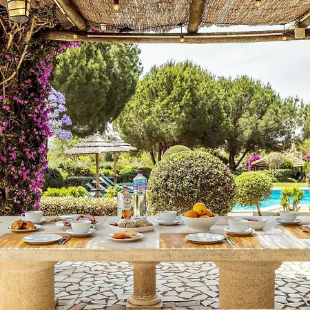 Lovely Very Private With Beautiful Gardens Вилла *