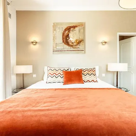 Lovely Very Private With Beautiful Gardens Villa *