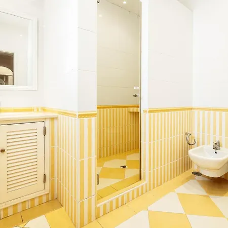 Lovely Very Private With Beautiful Gardens *