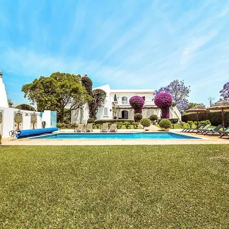 Lovely Very Private With Beautiful Gardens Villa *