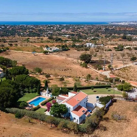 Lovely Very Private With Beautiful Gardens